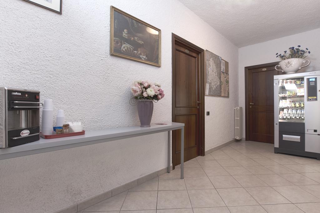 Hotel Il Melograno Foligno Exterior foto